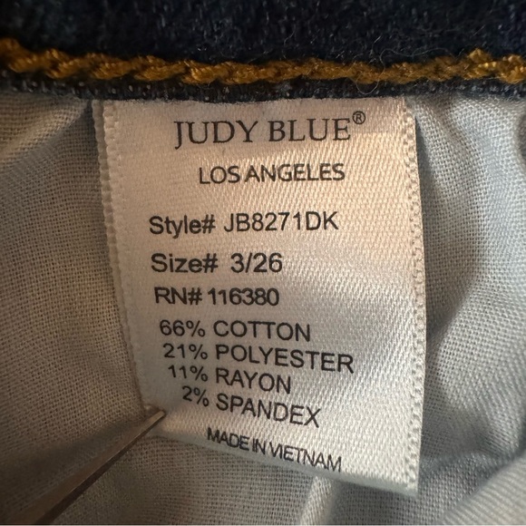 Judy Blue Women’s Jeans Relaxed Fit Size 3/26 Distressed Blue - Picture 9 of 9